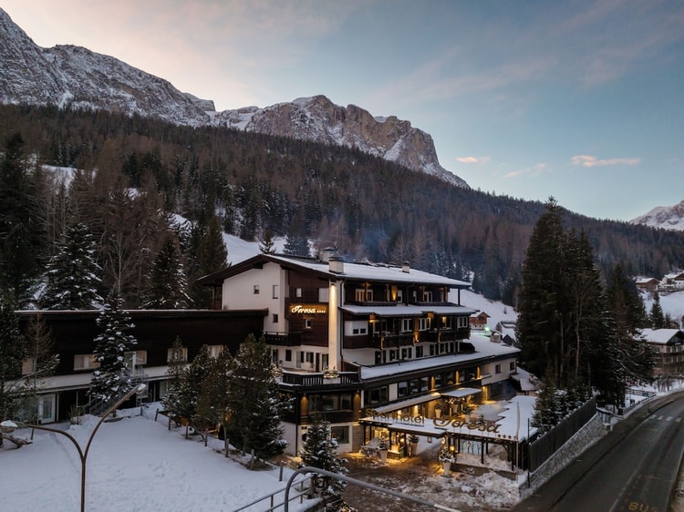 hotel image 0